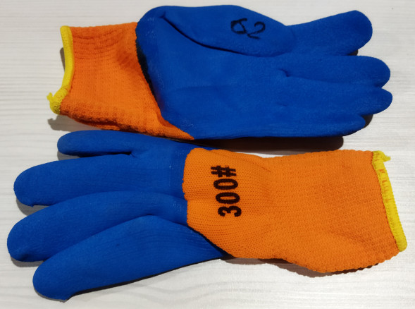 А-62  перчатки акриловые утепленные 300# c полн.лат.покрыт.(оранжевые, синий залив 50%) (10шт)