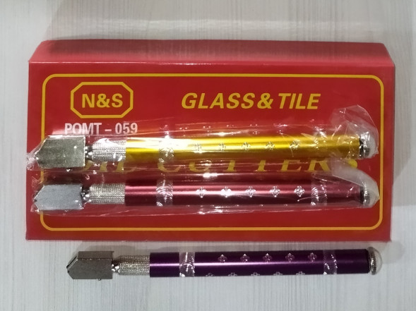 Стеклорез масленный метал.ручка (цветной) X-PERT