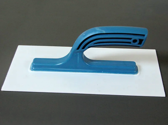 Гладилка пластиковая 130*270мм, пласт. ручка, короед ON